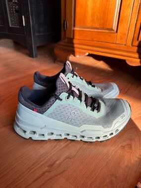 On Running Cloudultra Womens Trail Running Shoes